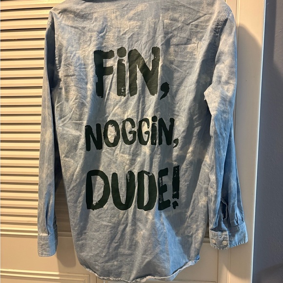 Disney finding Nemo button down - Picture 1 of 3